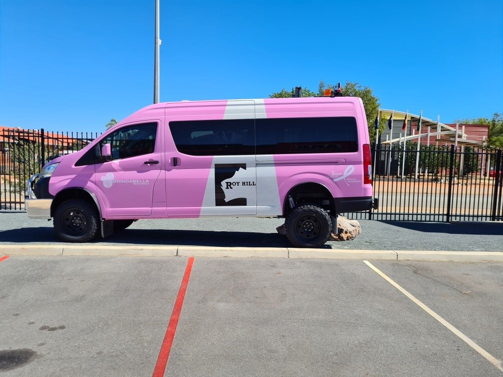 Pink 4x4 Conversion of Hiace Commuter 9 Perth Motor Bodies Commuter 3