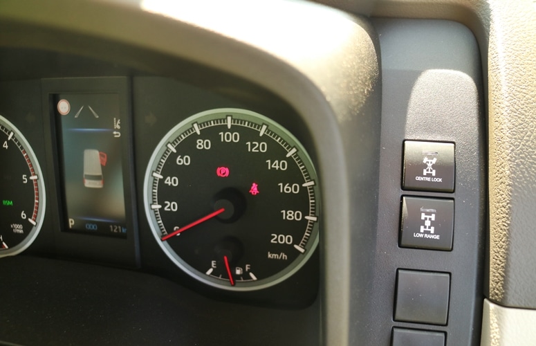 Review of Bus 4x4 GL Commuter Conversion 10 Hiace GL Commuter News 3